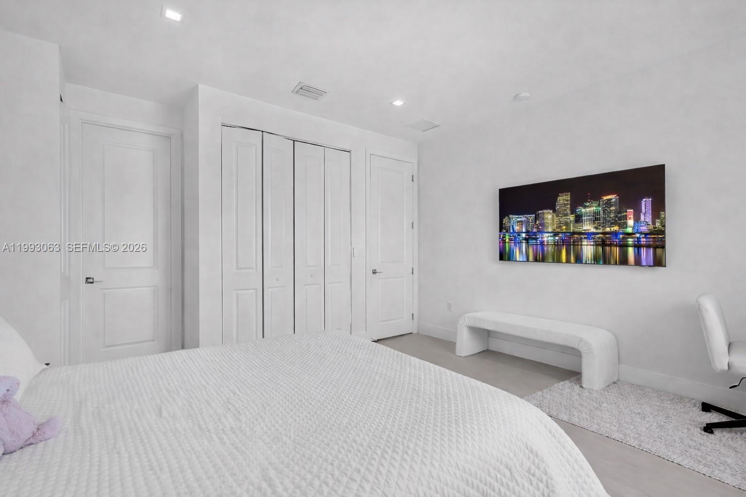 8019 NW 46th Ter, Doral FL 33166