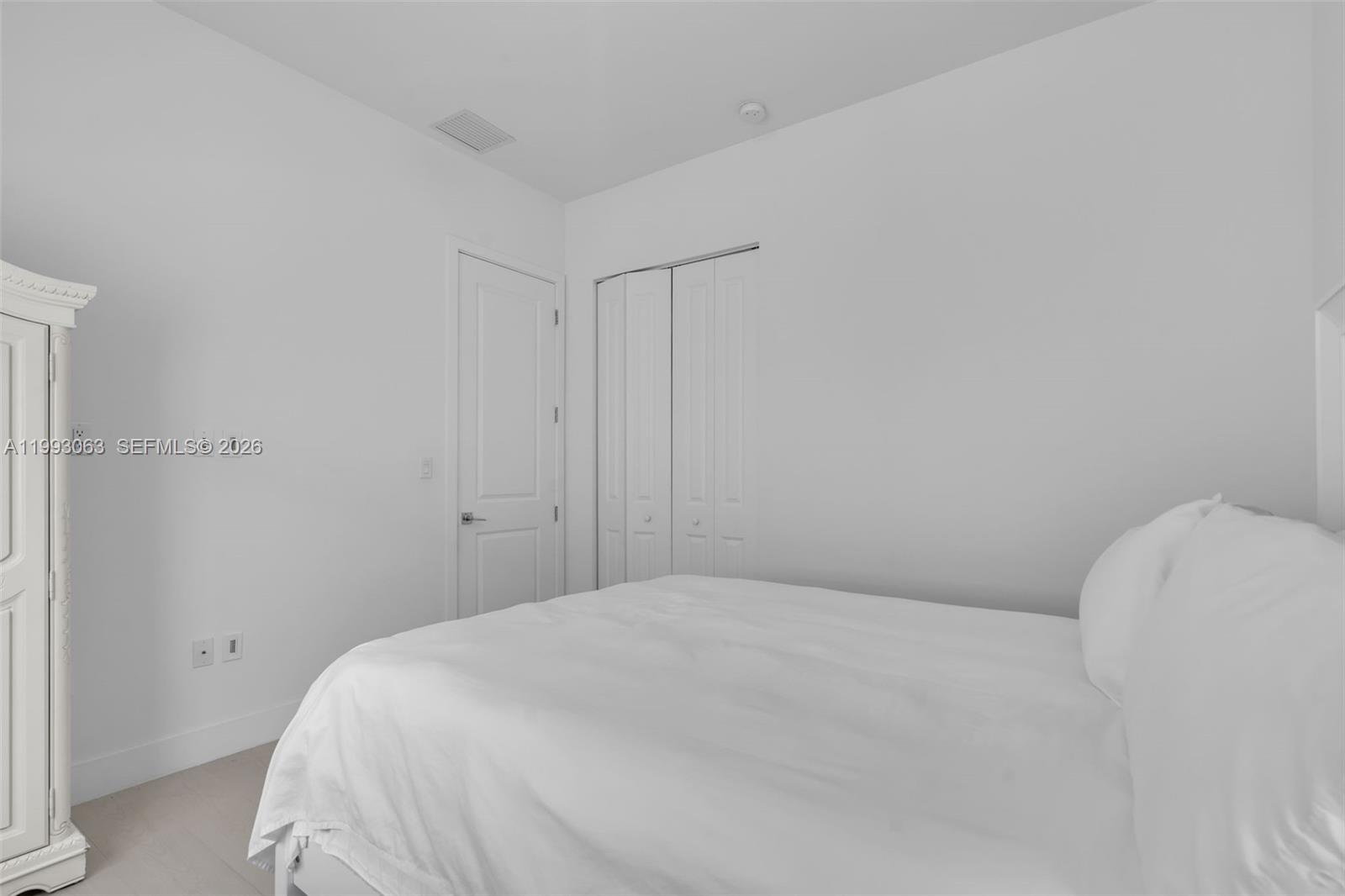 8019 NW 46th Ter, Doral FL 33166