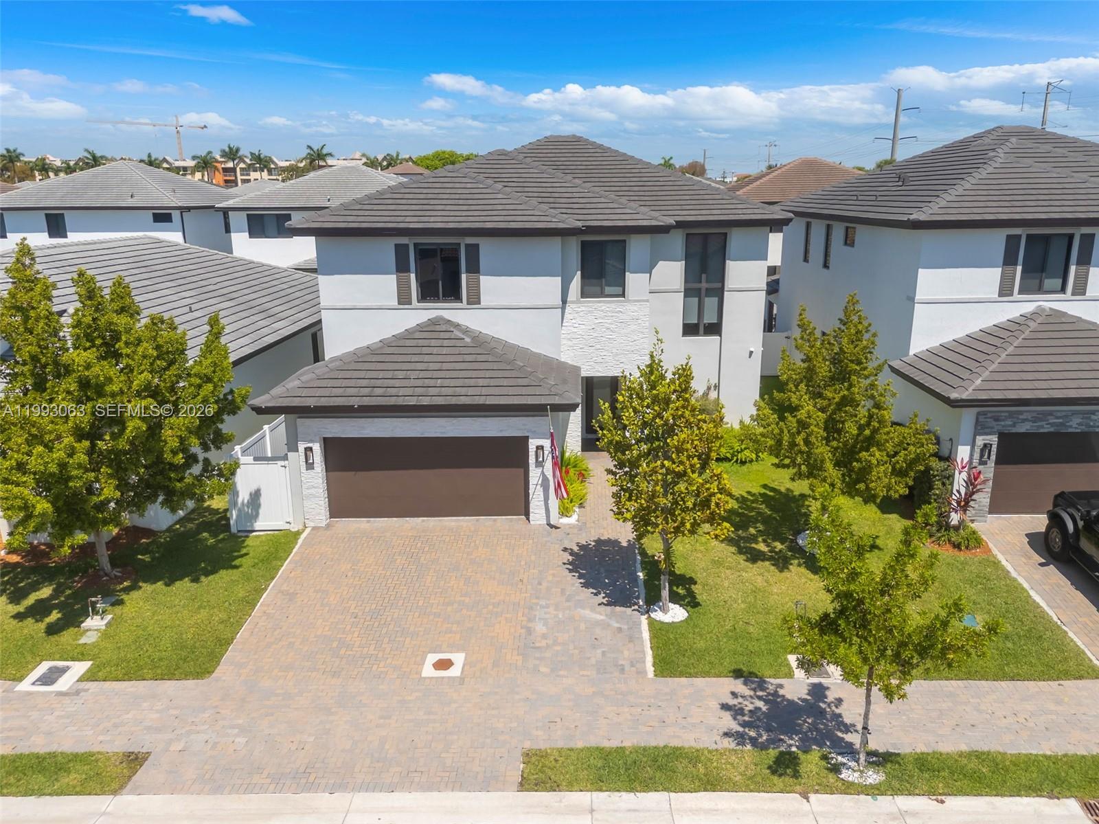 8019 NW 46th Ter, Doral FL 33166