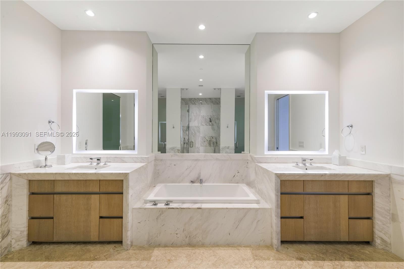 2821 S Bayshore Dr #6B, Miami FL 33133