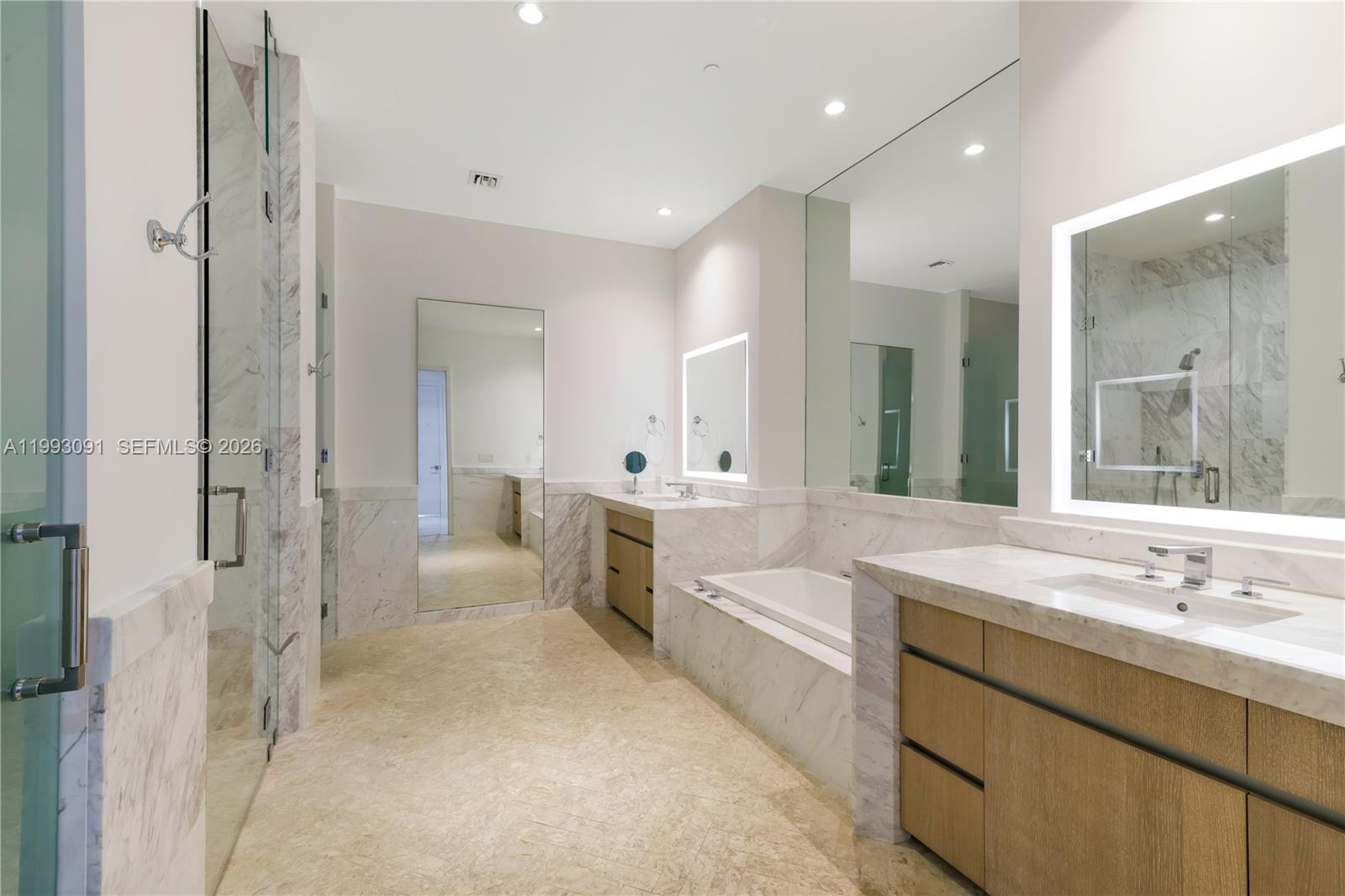 2821 S Bayshore Dr #6B, Miami FL 33133