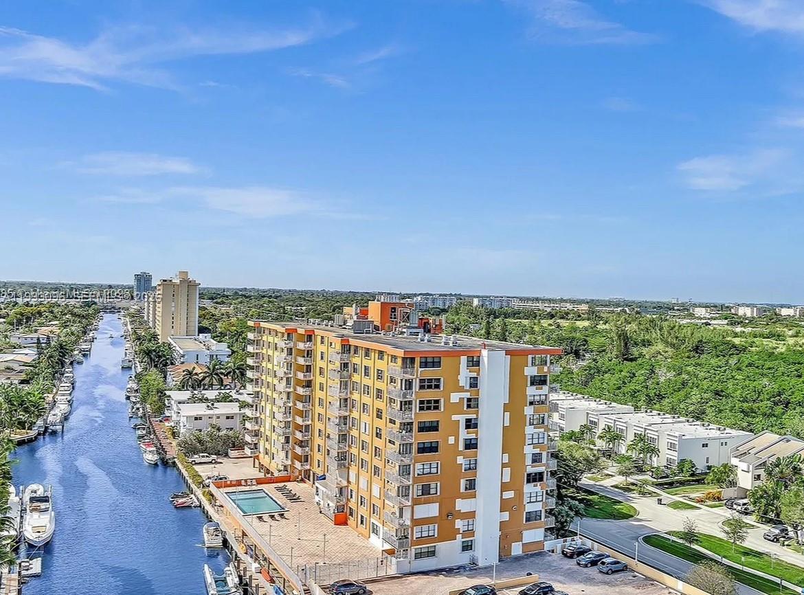 2450 NE 135th St #103, North Miami FL 33181