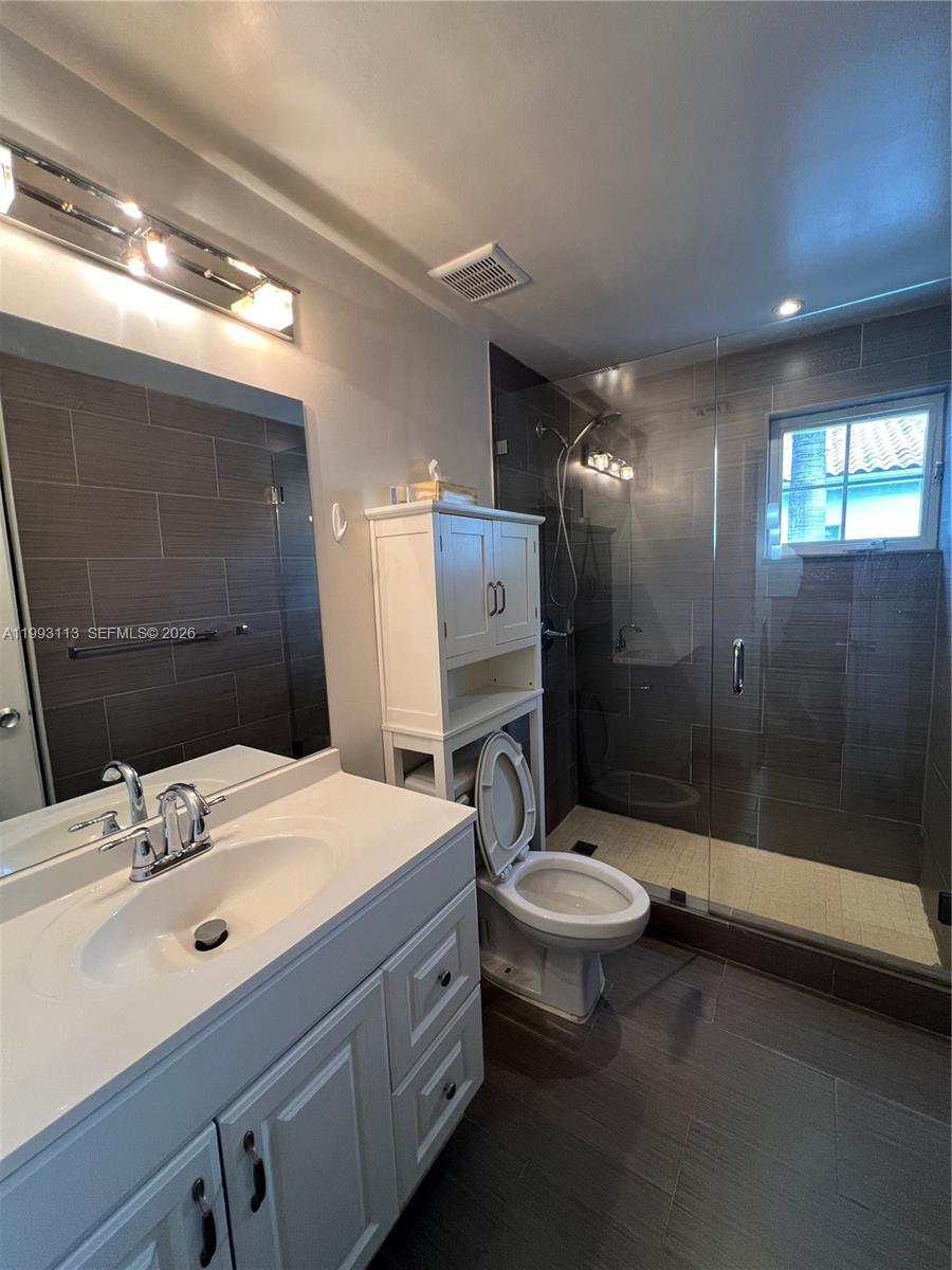 261 Navarre Ave #A-4, Coral Gables FL 33134