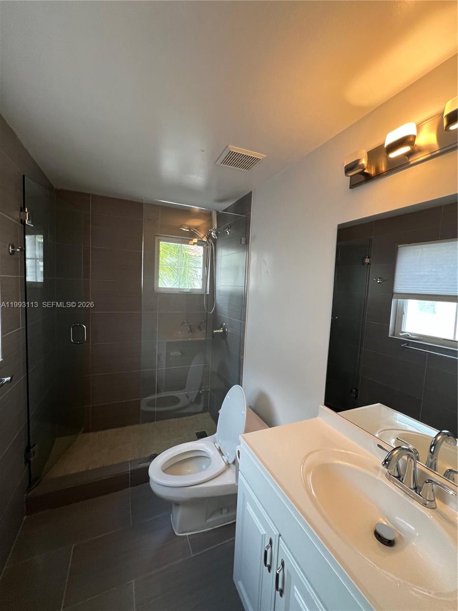 261 Navarre Ave #A-4, Coral Gables FL 33134