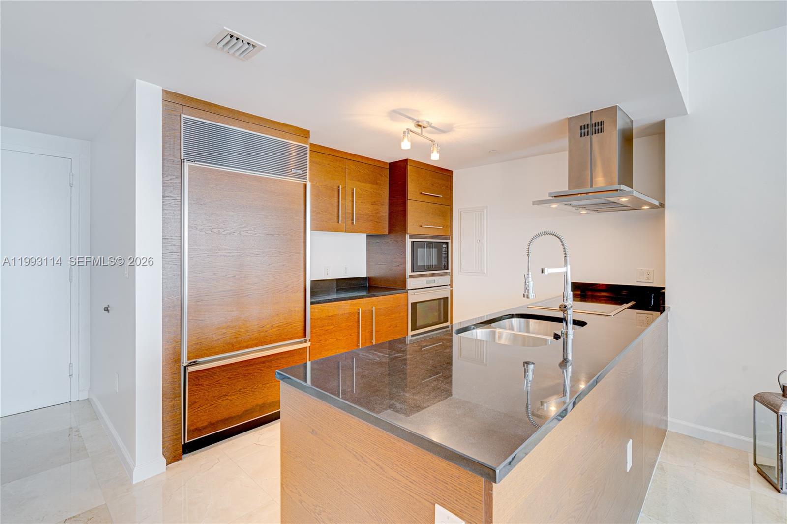 495 Brickell Ave #3505, Miami FL 33131