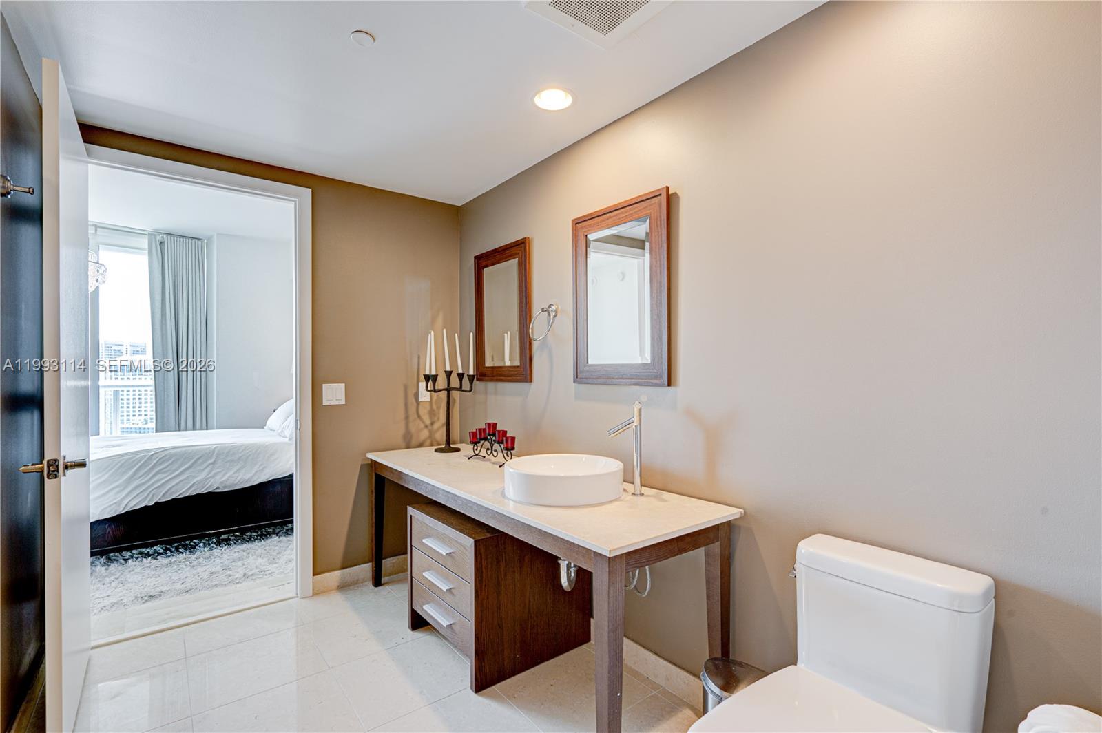 495 Brickell Ave #3505, Miami FL 33131