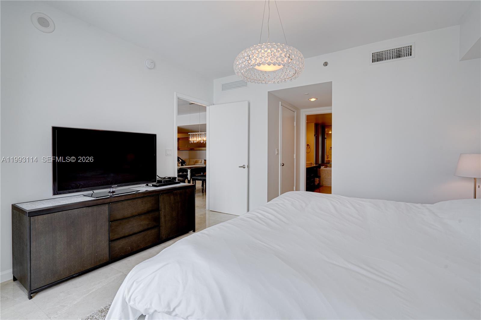 495 Brickell Ave #3505, Miami FL 33131