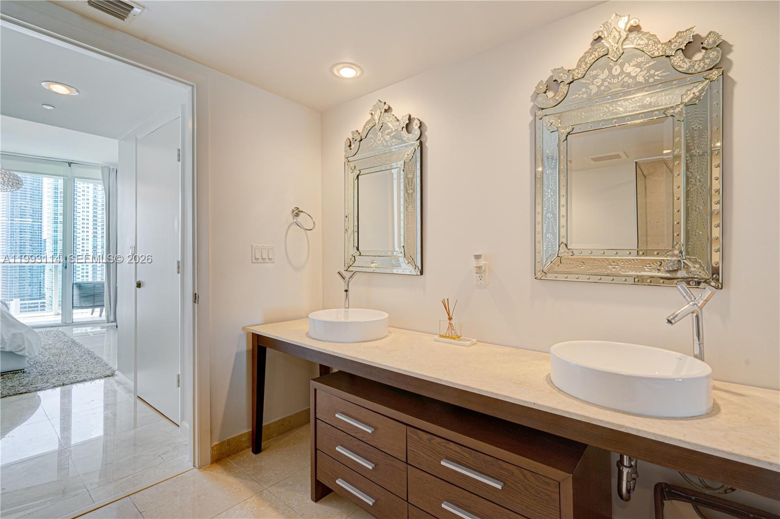 495 Brickell Ave #3505, Miami FL 33131
