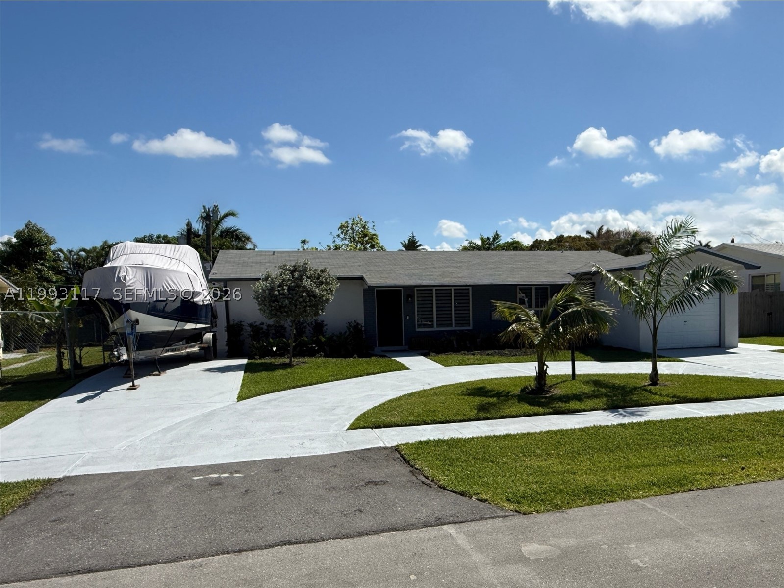 426 SE 3rd St, Dania Beach FL 33004