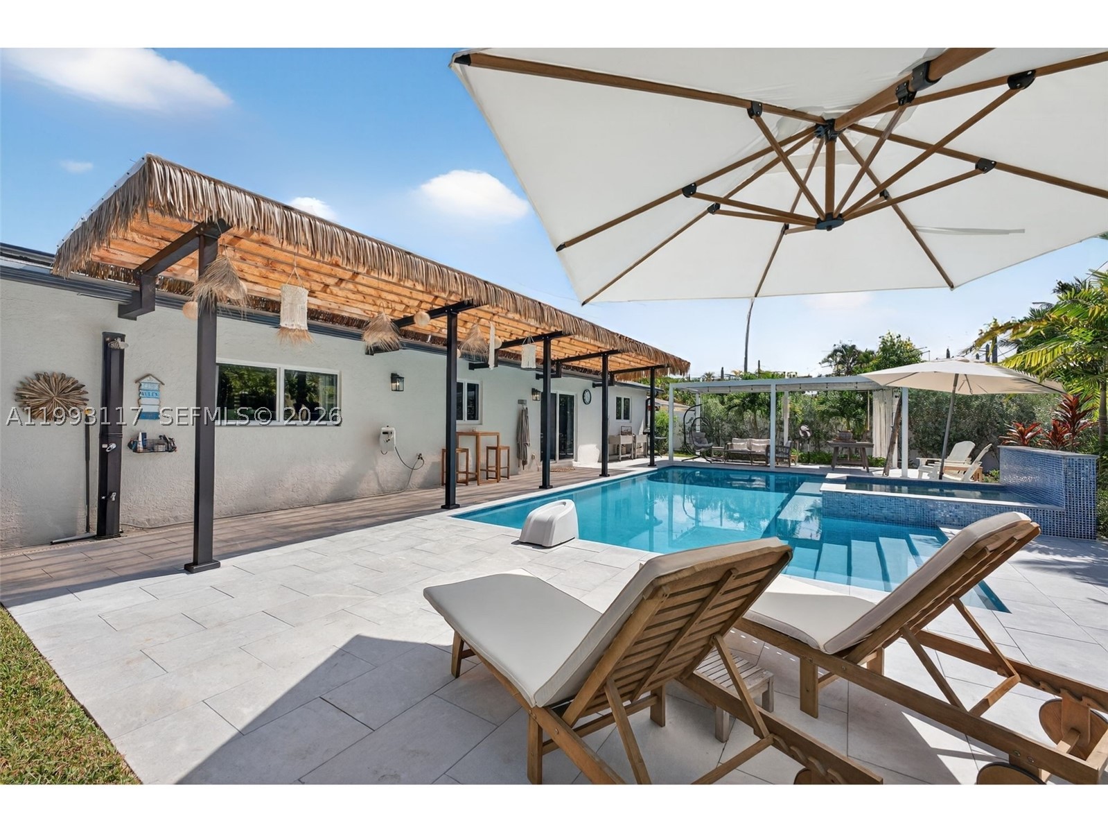 426 SE 3rd St, Dania Beach FL 33004