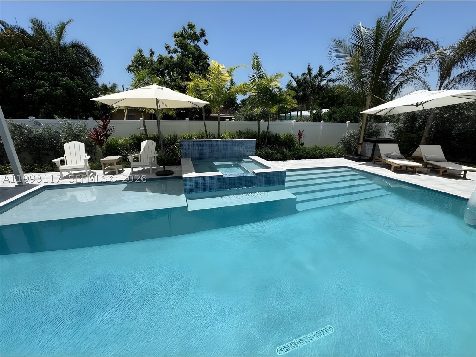 426 SE 3rd St, Dania Beach FL 33004