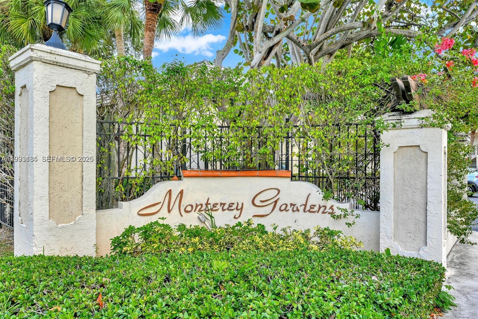 8609 SW 68th Ct #24, Pinecrest FL 33156