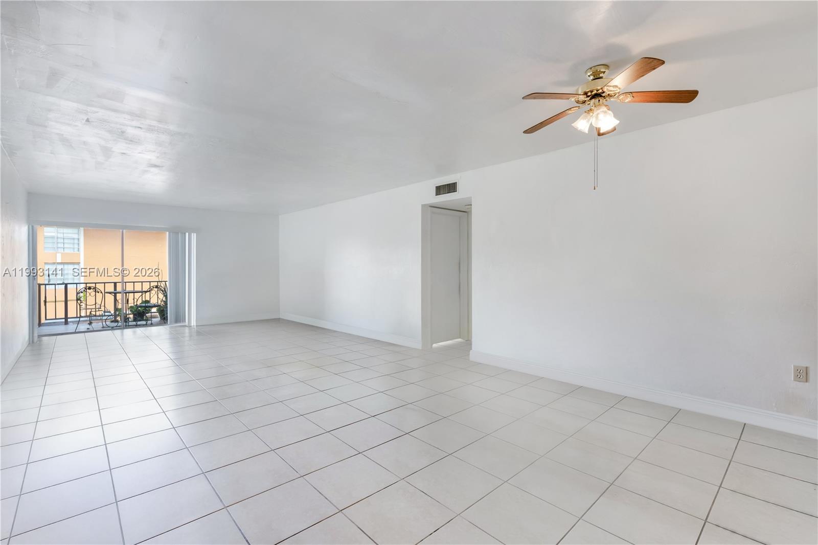 9423 SW 76th St #W21, Miami FL 33173