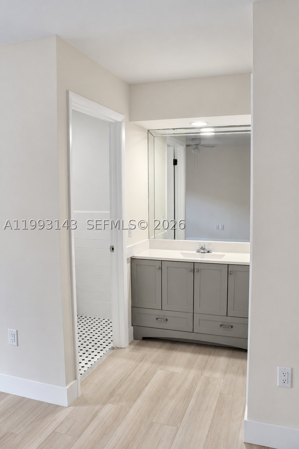 2194 SW 57th Ct #2194, Miami FL 33155