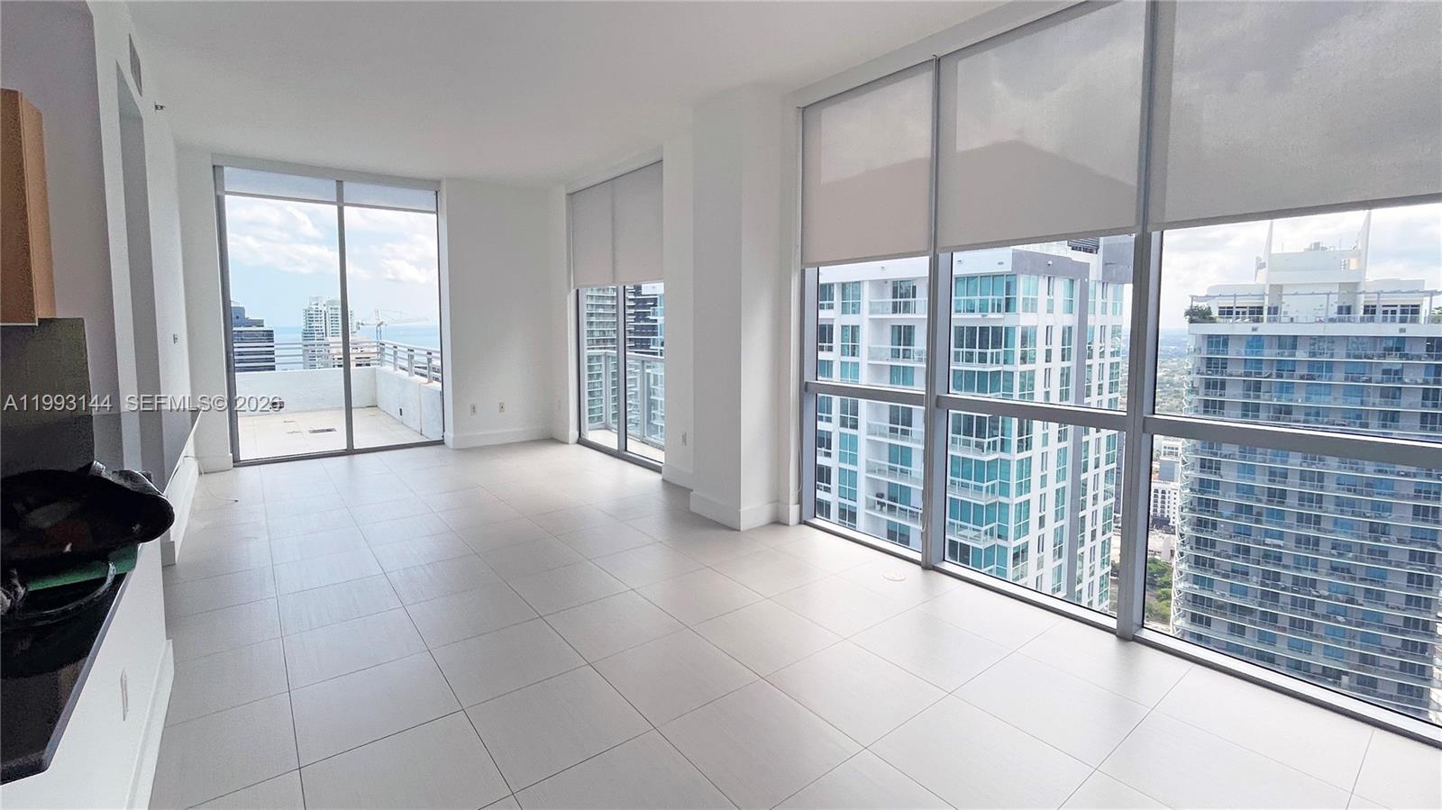1060 Brickell Ave #4207, Miami FL 33131