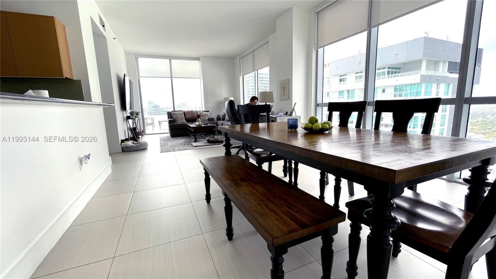 1060 Brickell Ave #4207, Miami FL 33131