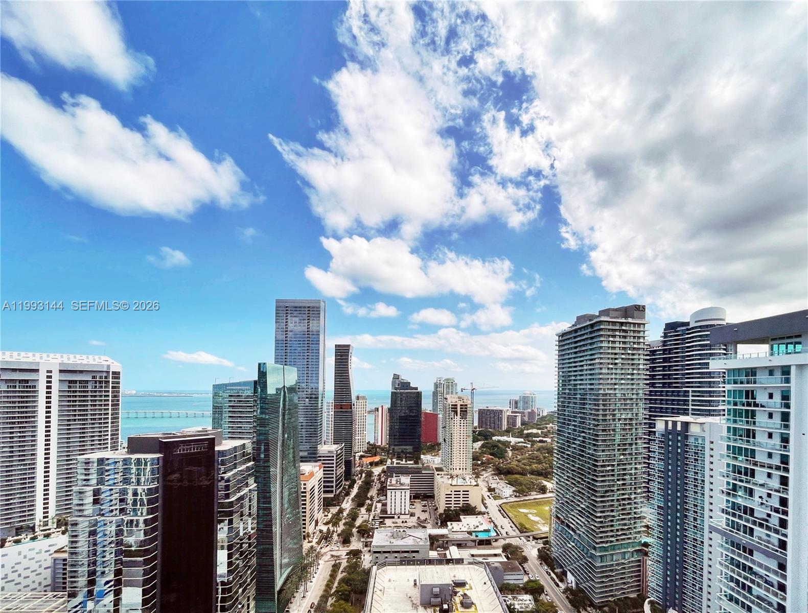 1060 Brickell Ave #4207, Miami FL 33131