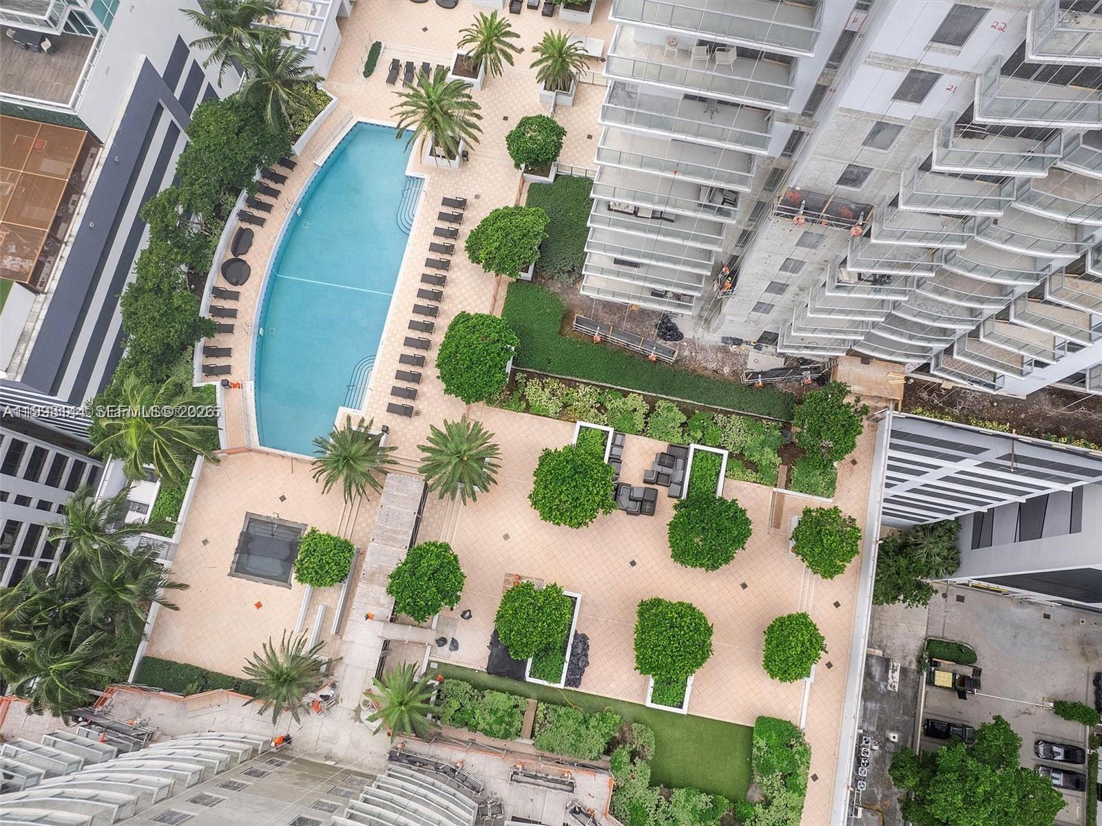 1060 Brickell Ave #4207, Miami FL 33131