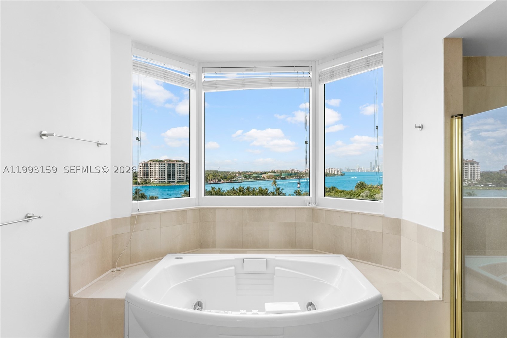 300 S Pointe Drive #801, Miami Beach FL 33139