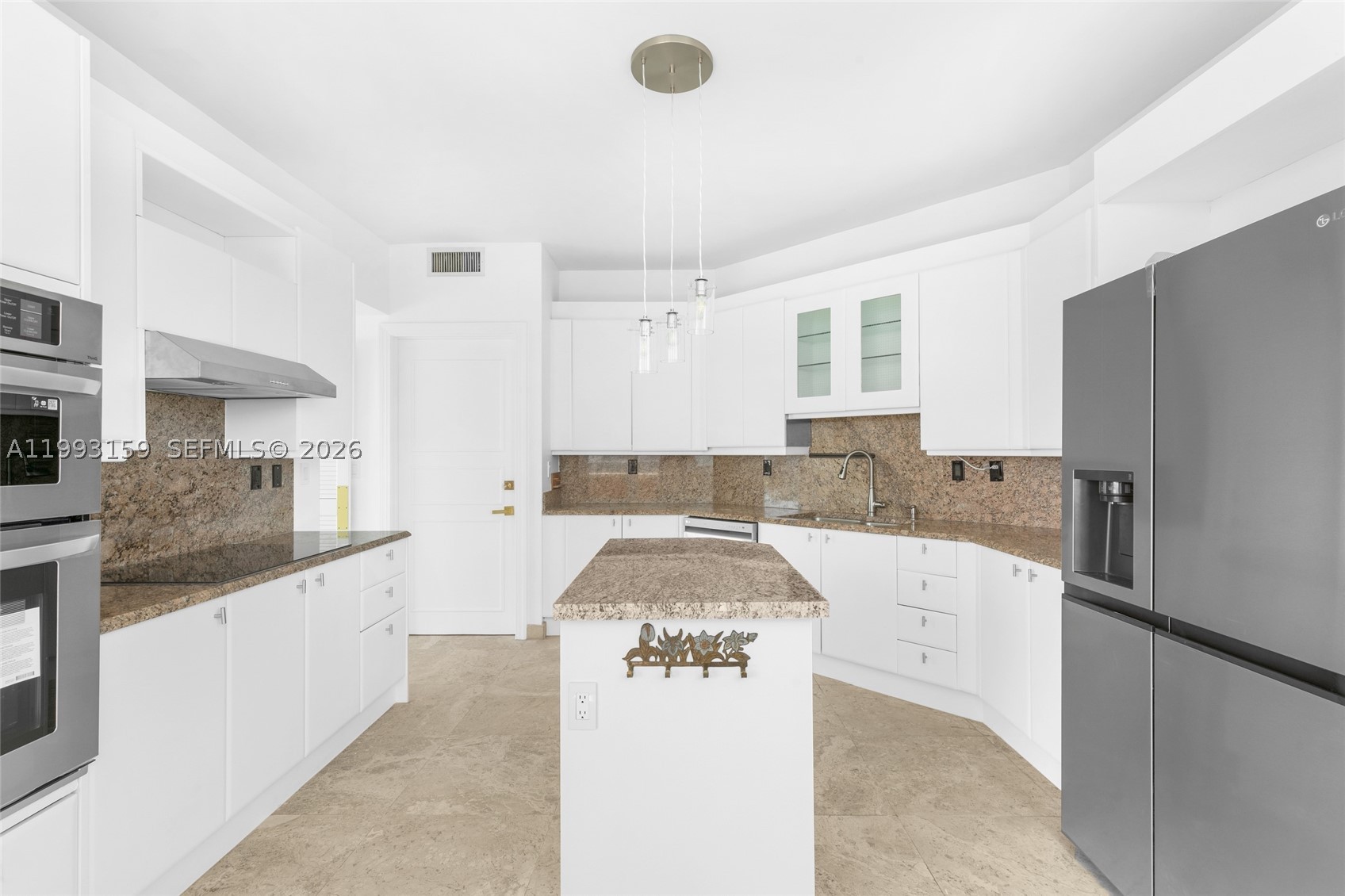 300 S Pointe Drive #801, Miami Beach FL 33139