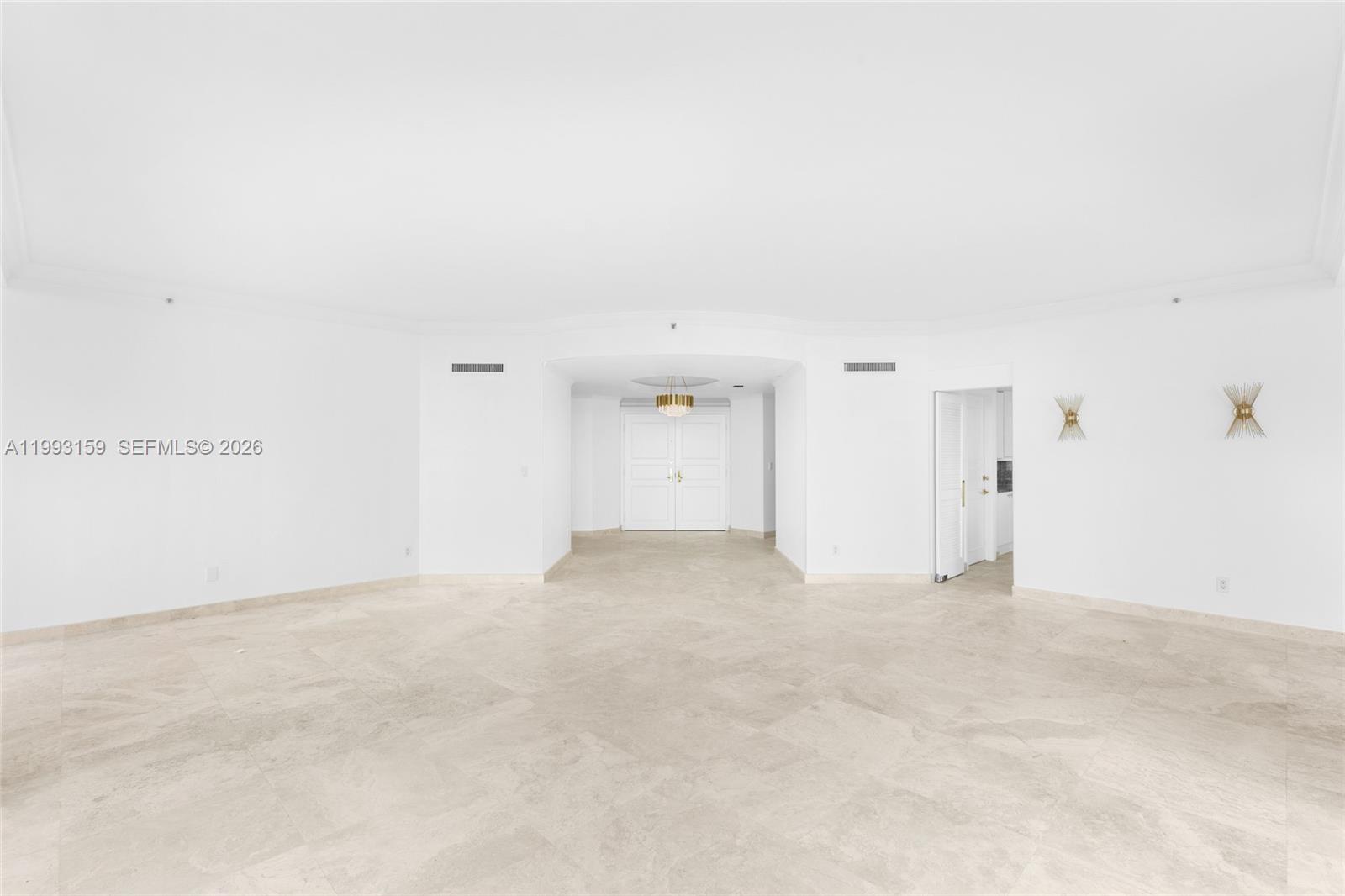 300 S Pointe Drive #801, Miami Beach FL 33139