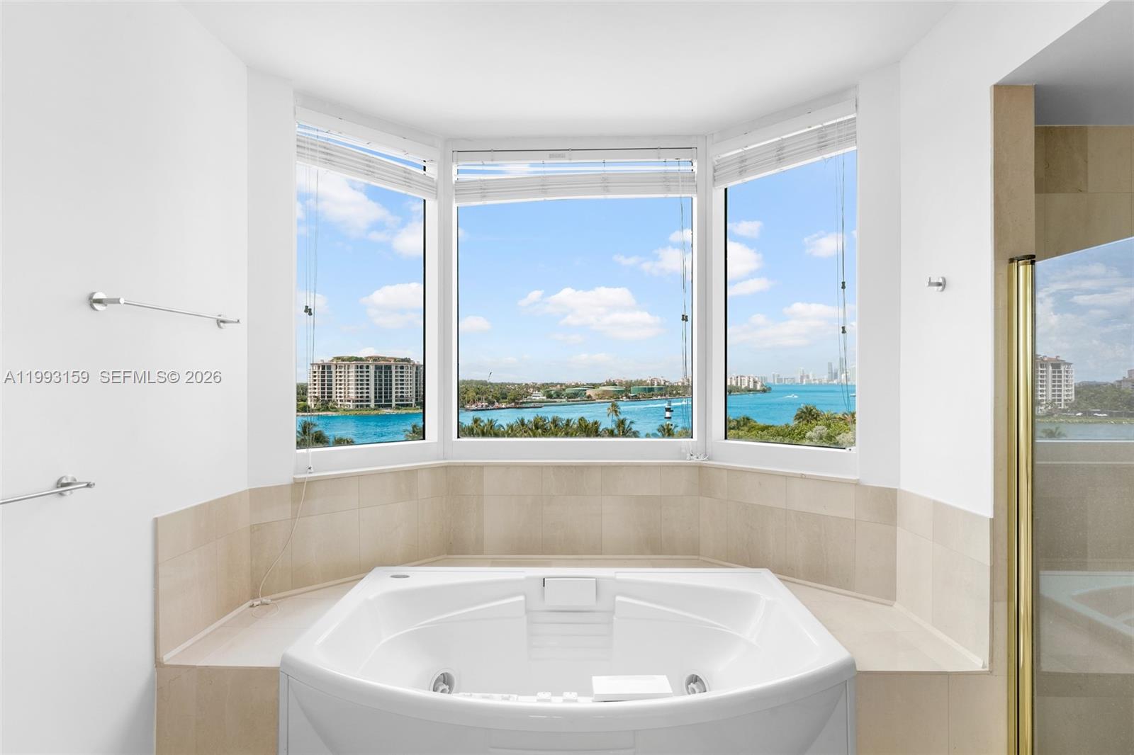 300 S Pointe Drive #801, Miami Beach FL 33139