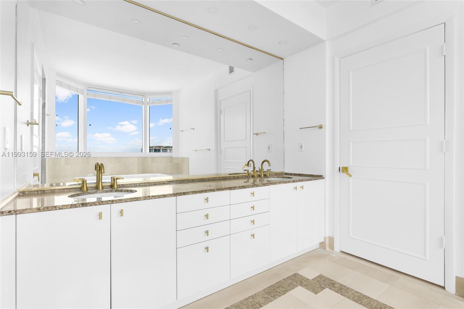 300 S Pointe Drive #801, Miami Beach FL 33139