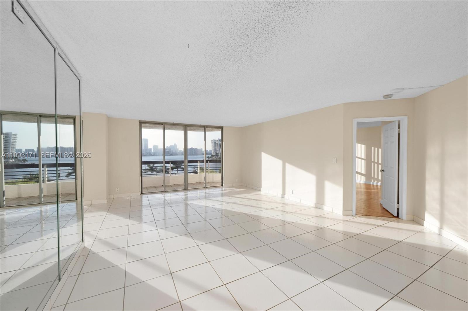 3530 Mystic Pointe Dr #710, Aventura FL 33180