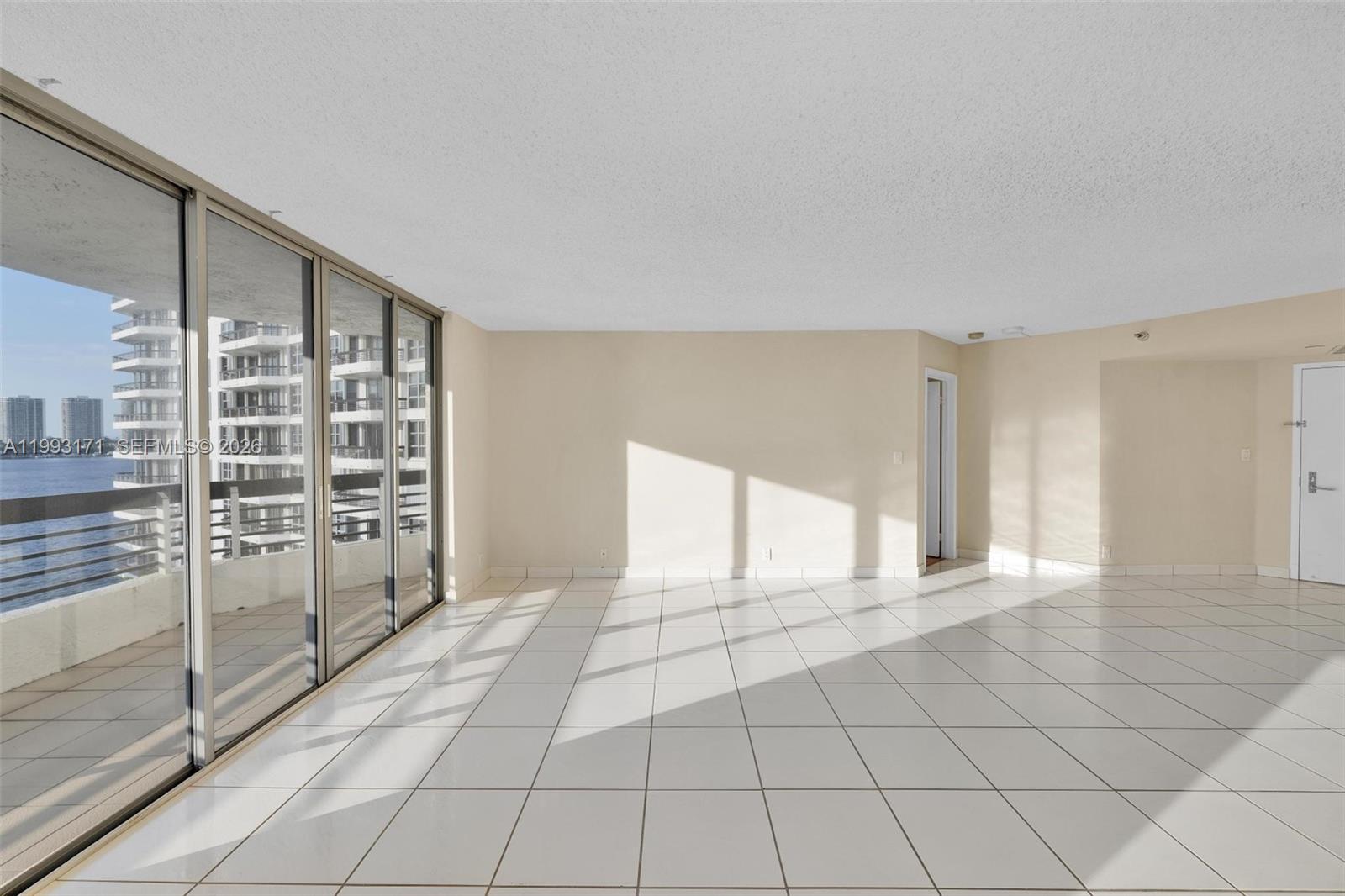 3530 Mystic Pointe Dr #710, Aventura FL 33180