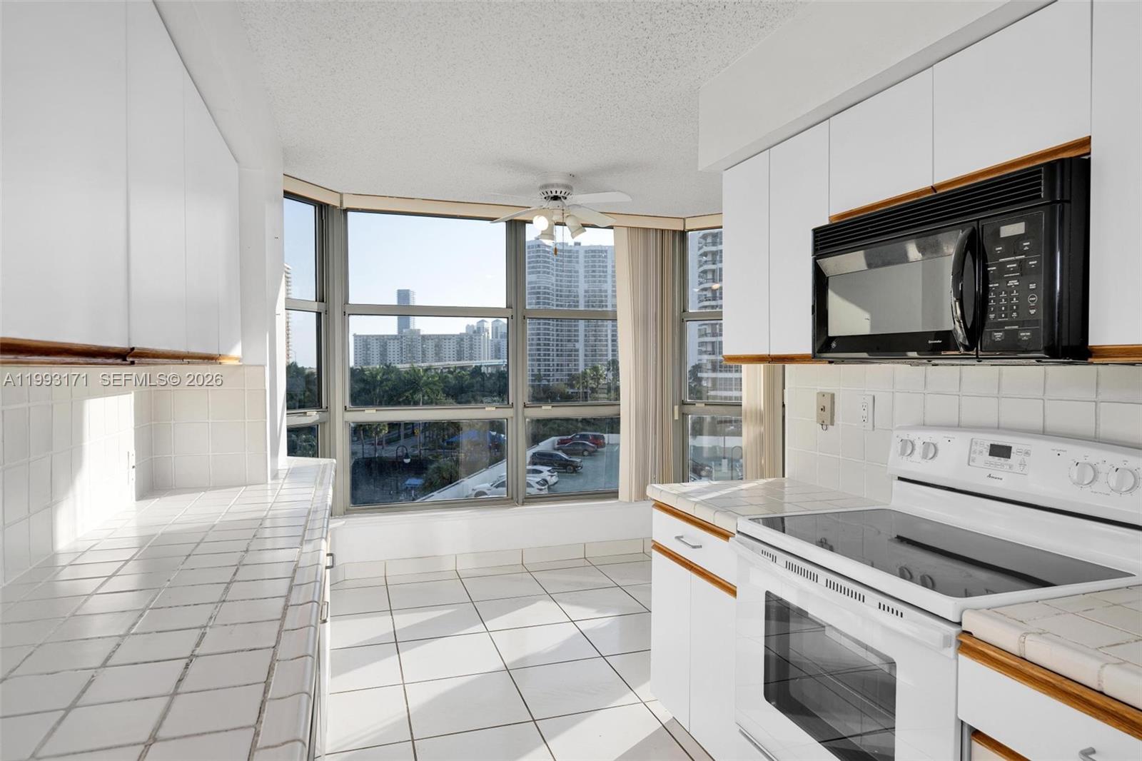 3530 Mystic Pointe Dr #710, Aventura FL 33180