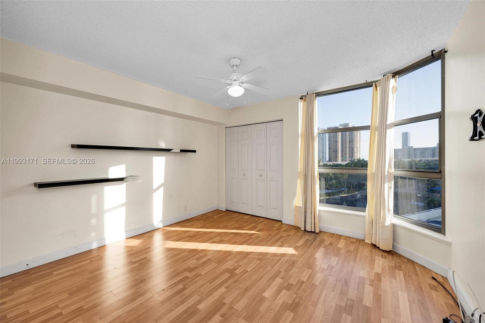 3530 Mystic Pointe Dr #710, Aventura FL 33180