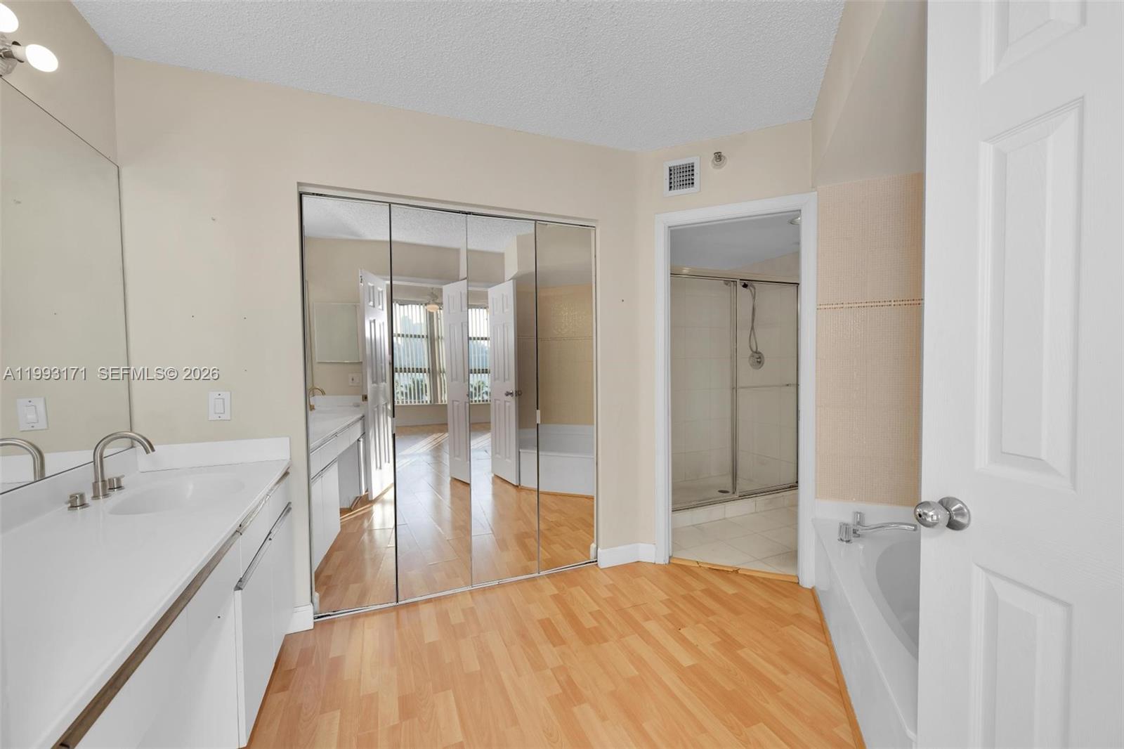 3530 Mystic Pointe Dr #710, Aventura FL 33180