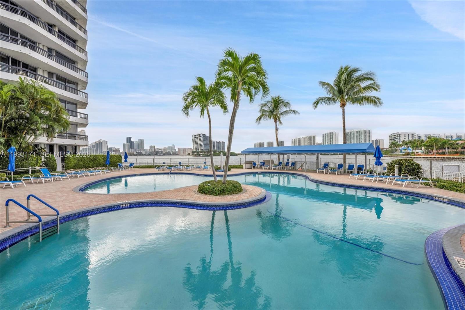 3530 Mystic Pointe Dr #710, Aventura FL 33180