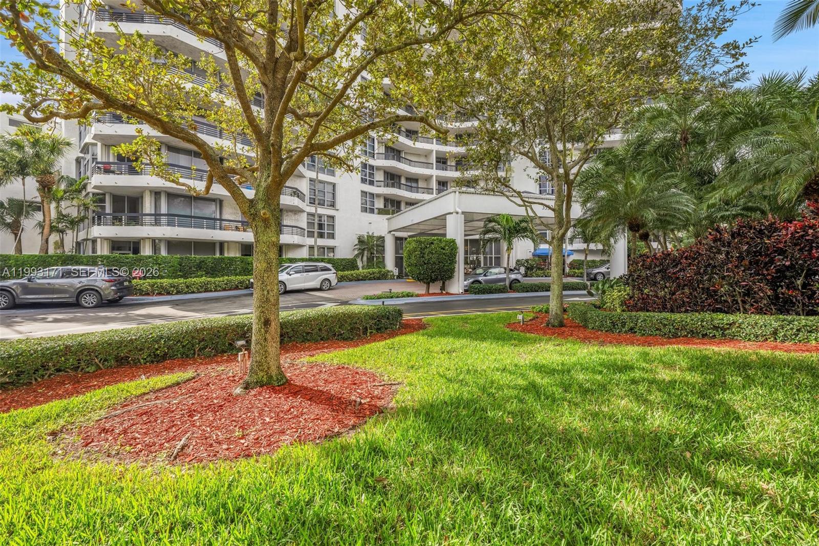3530 Mystic Pointe Dr #710, Aventura FL 33180