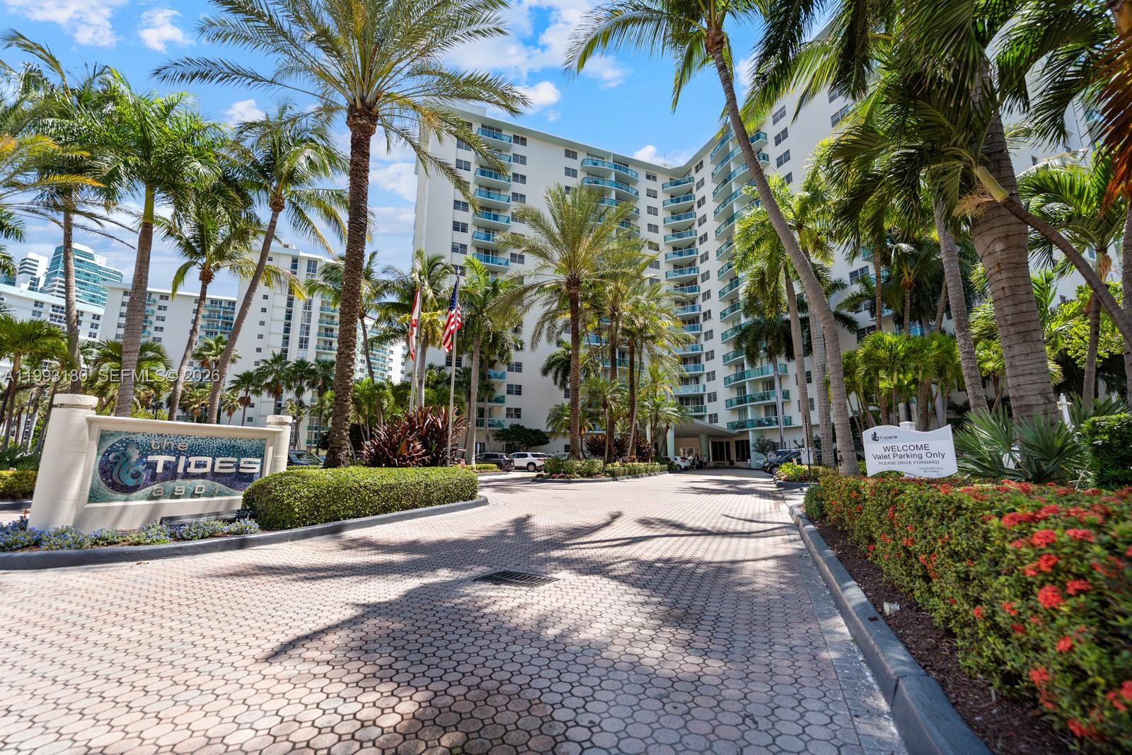 Hollywood FL 33019 - A11993180