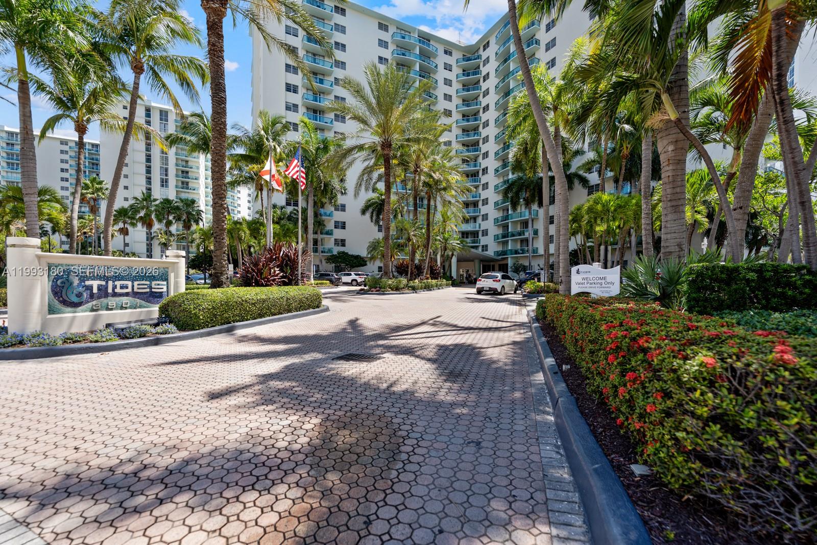 Hollywood FL 33019 - A11993180