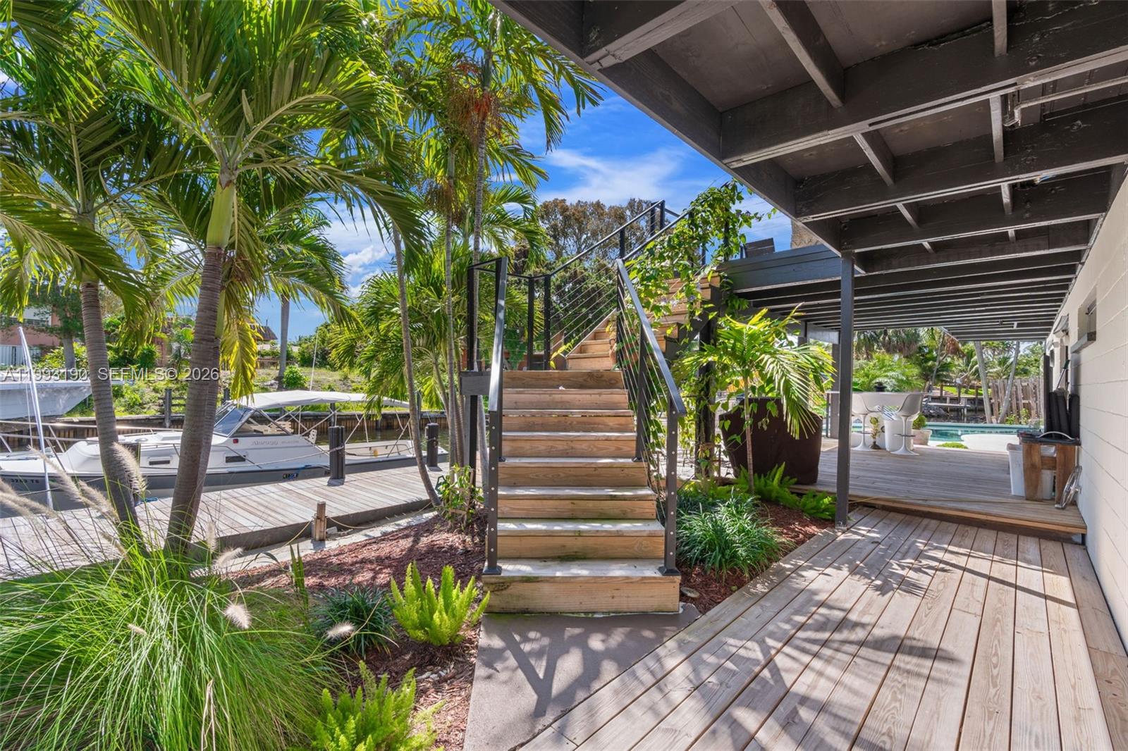 516 NE 6th Ave, Deerfield Beach FL 33441