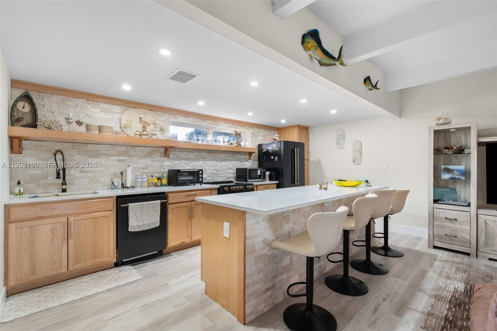 516 NE 6th Ave, Deerfield Beach FL 33441