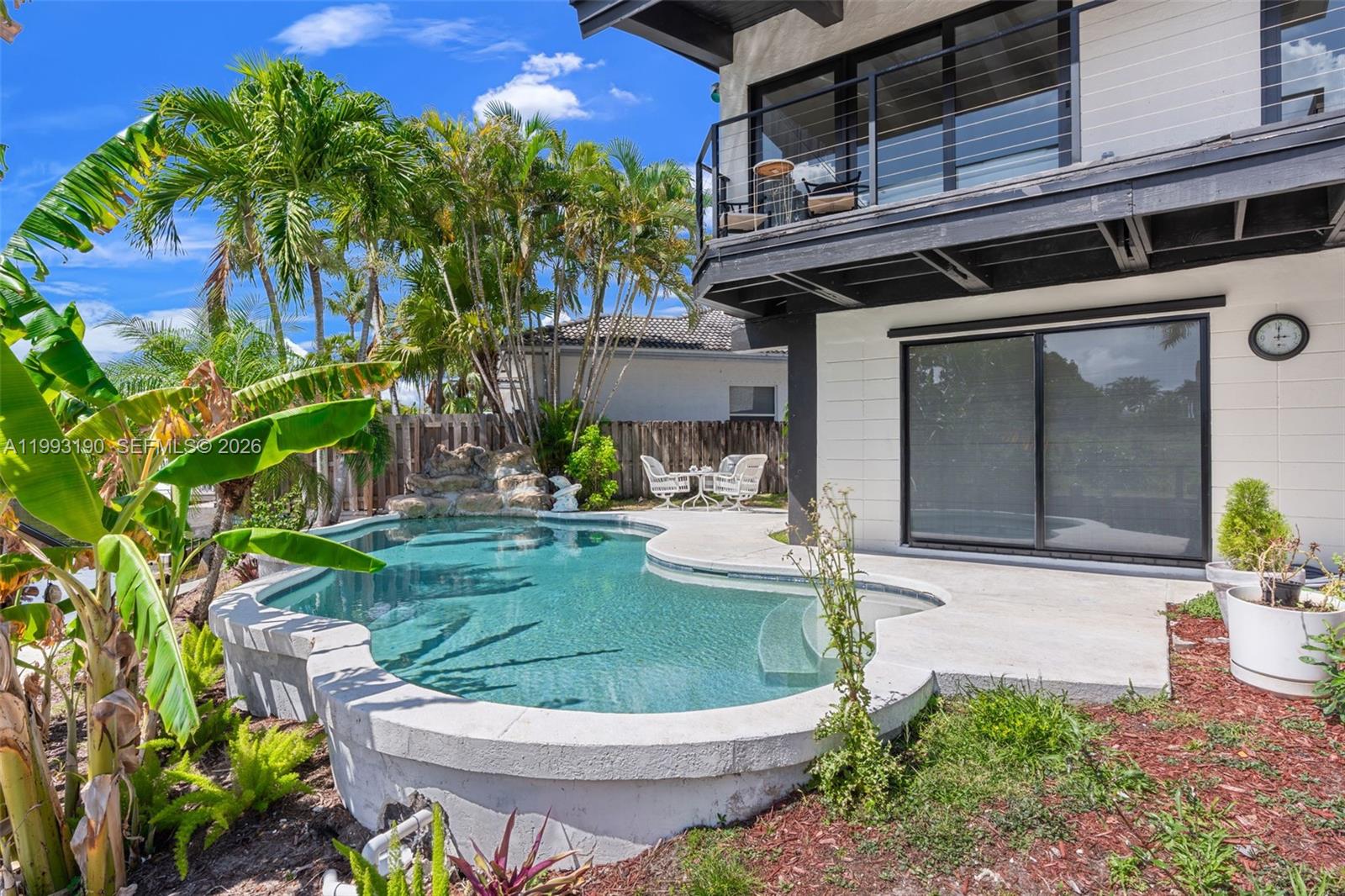 516 NE 6th Ave, Deerfield Beach FL 33441