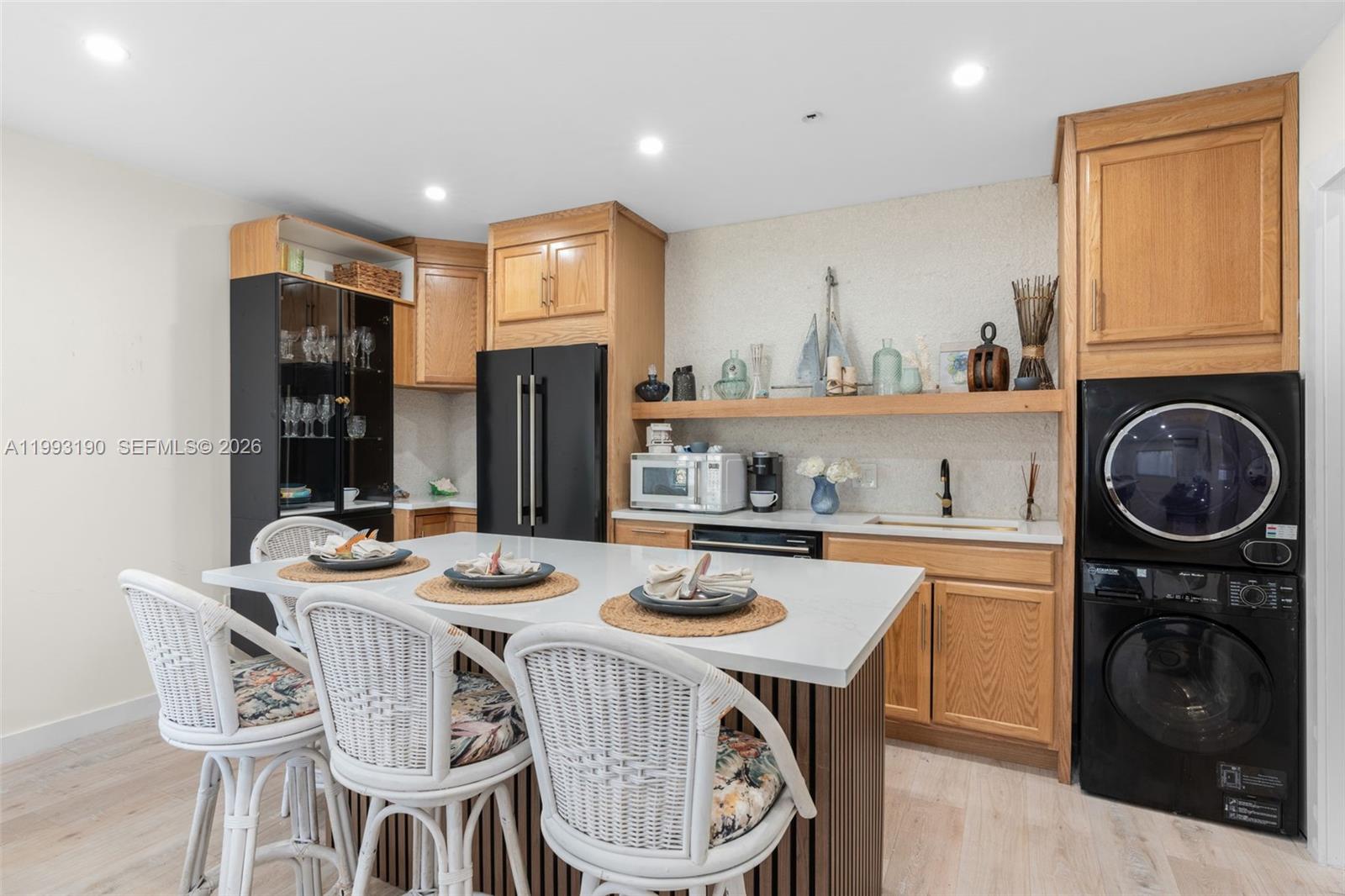 516 NE 6th Ave, Deerfield Beach FL 33441