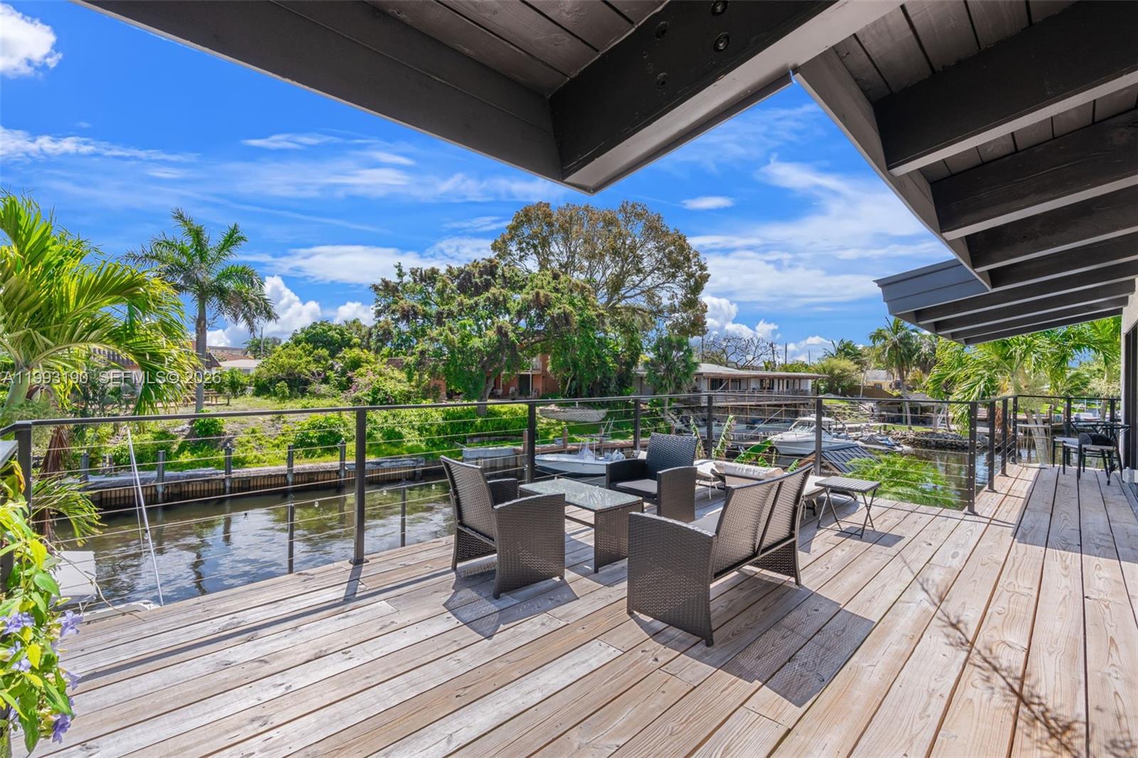 516 NE 6th Ave, Deerfield Beach FL 33441
