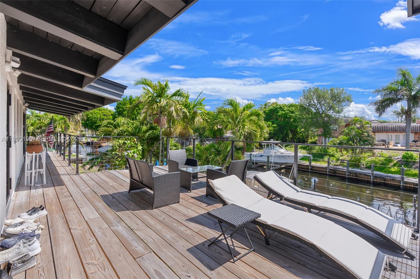 516 NE 6th Ave, Deerfield Beach FL 33441