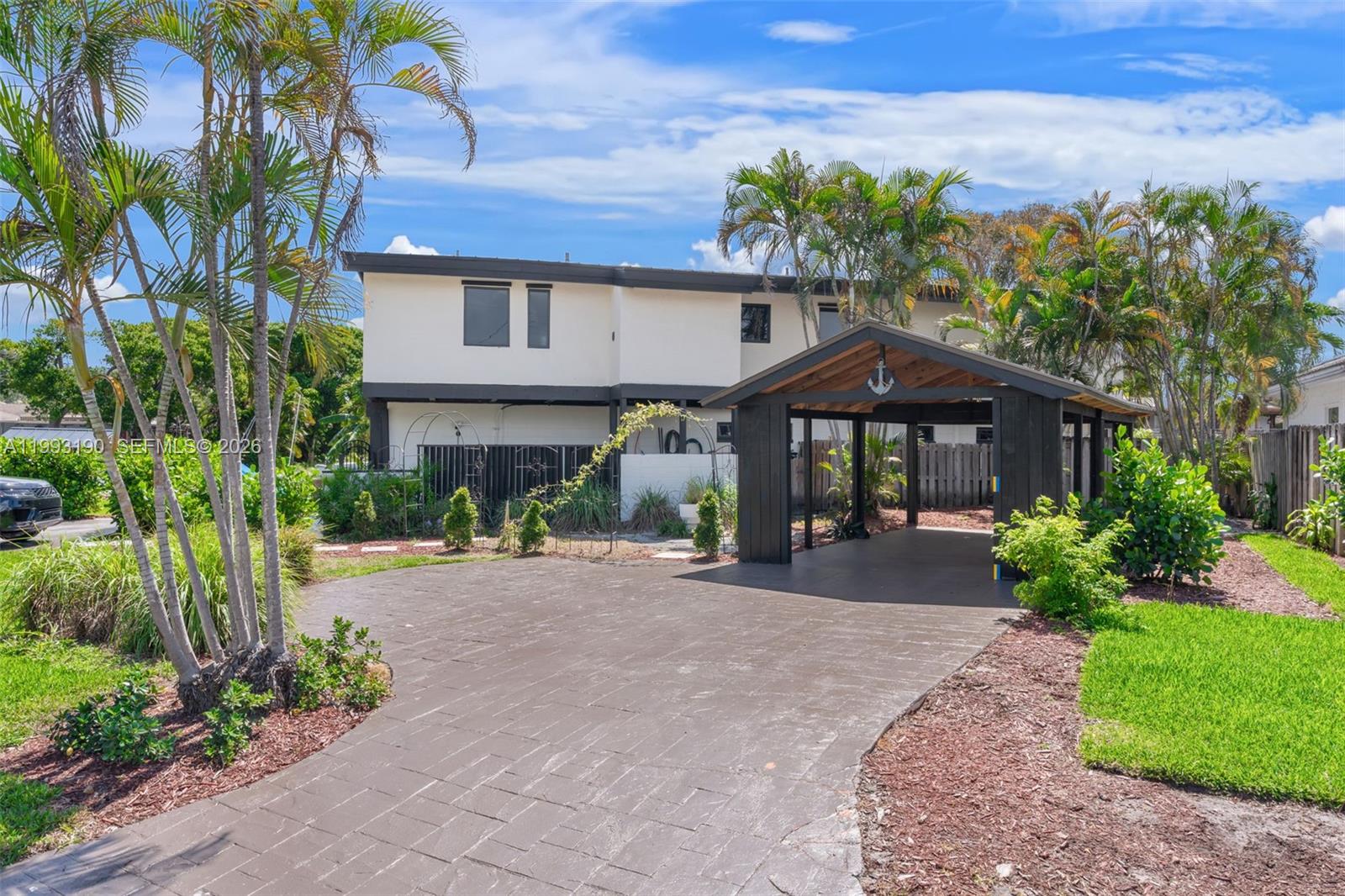 516 NE 6th Ave, Deerfield Beach FL 33441