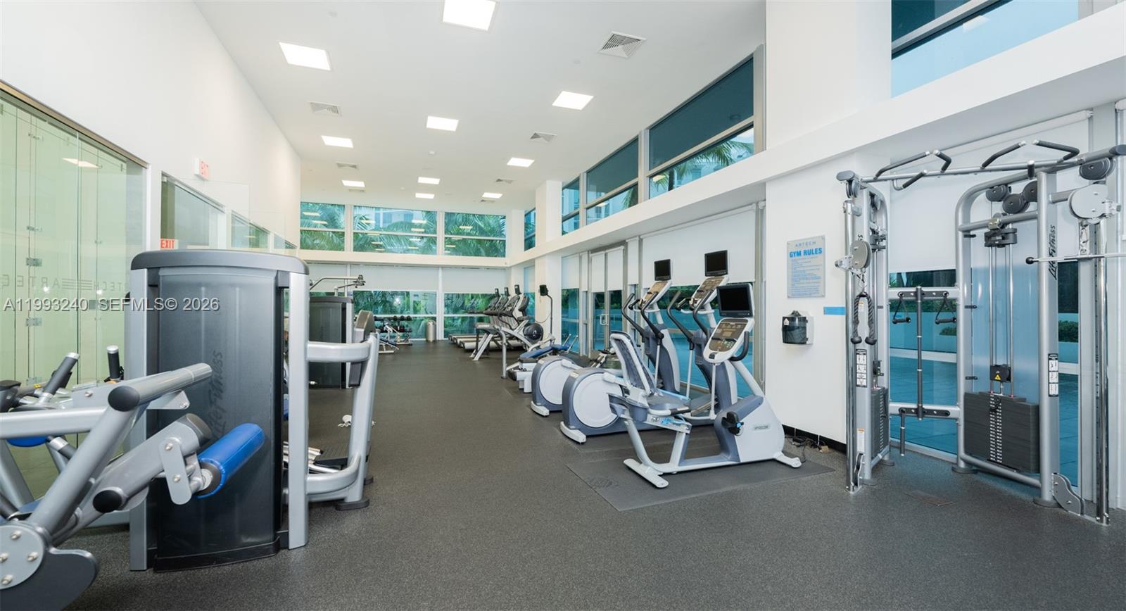 2950 NE 188th St #139, Aventura FL 33180