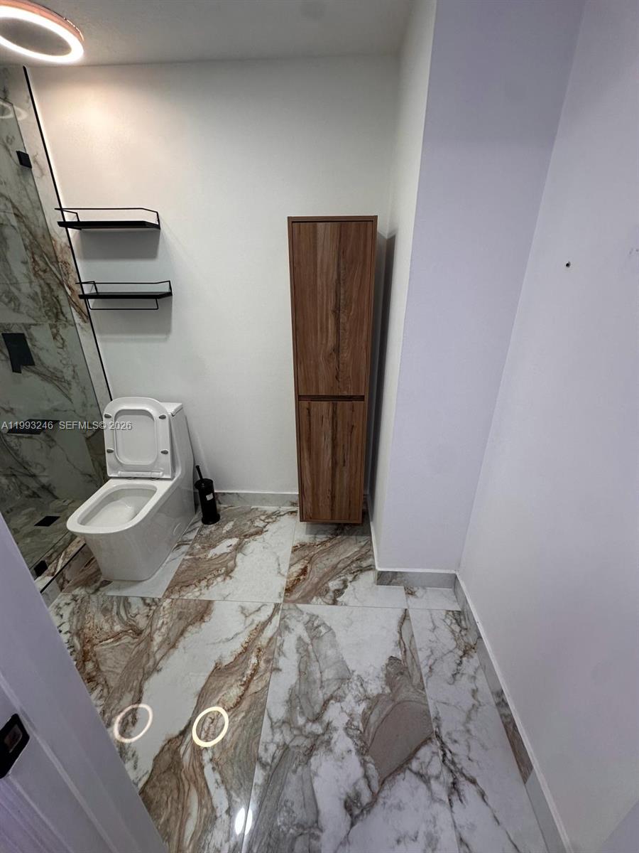 4242 NW 2nd St #1116, Miami FL 33126