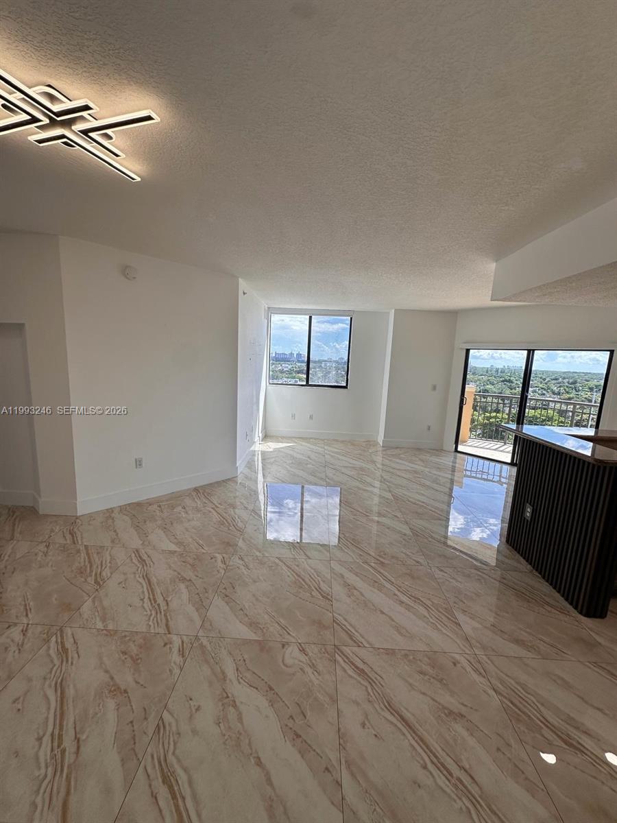 4242 NW 2nd St #1116, Miami FL 33126