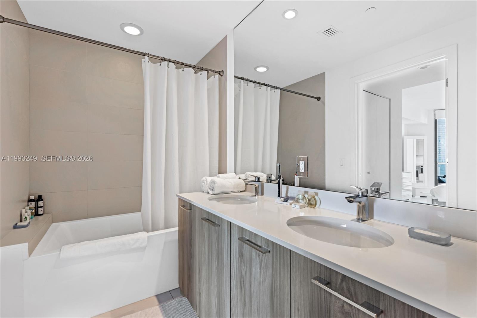 501 NE 31 St #2407, Miami FL 33137
