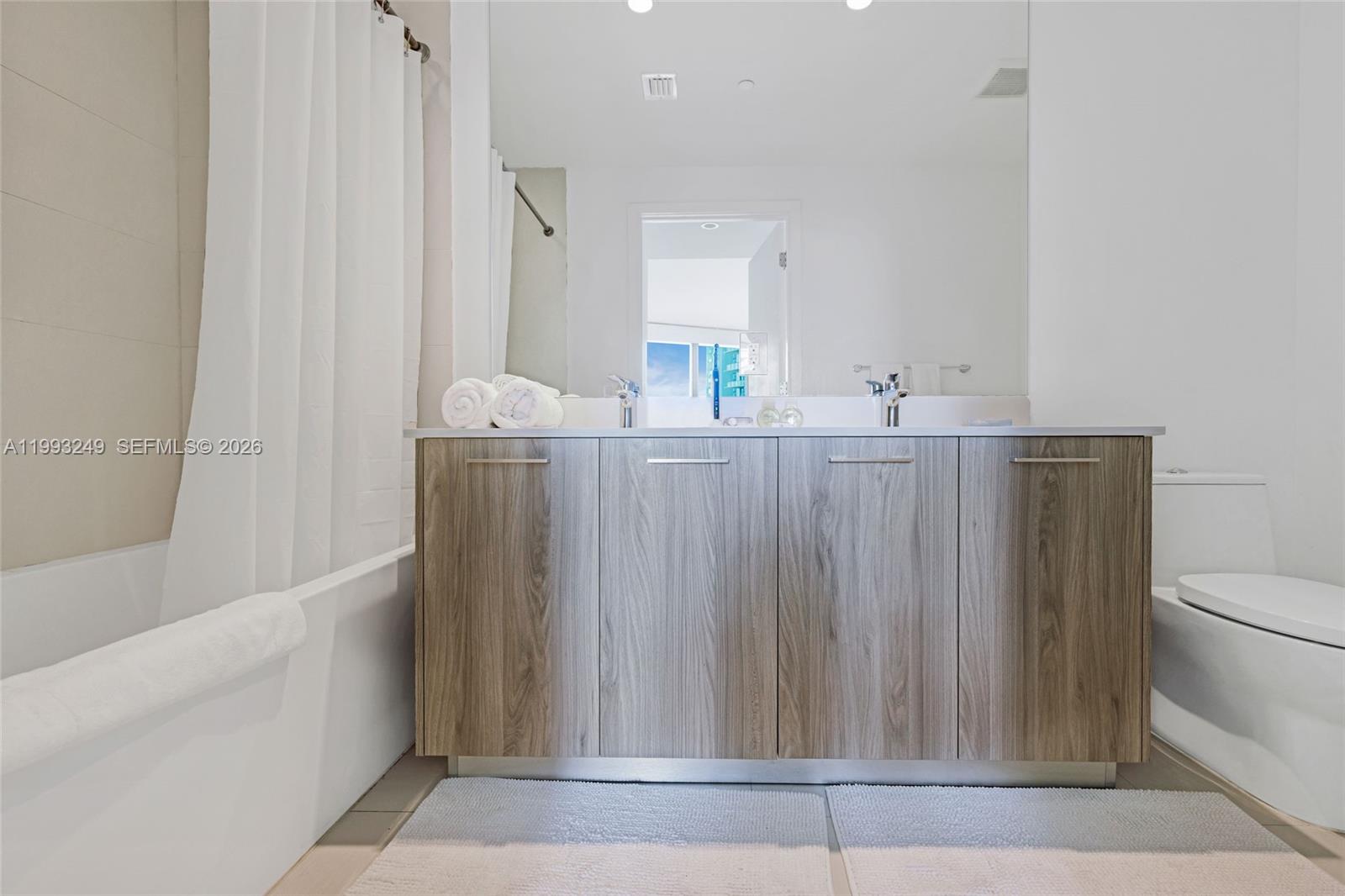 501 NE 31 St #2407, Miami FL 33137