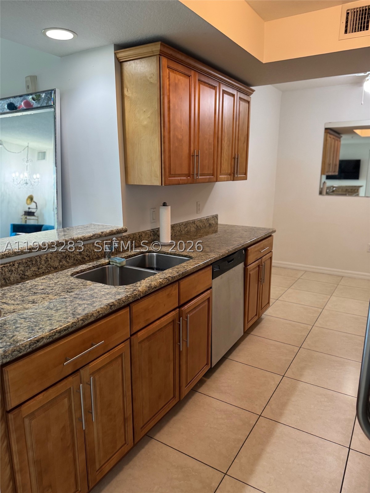 3530 SW 22nd St #706, Miami FL 33145