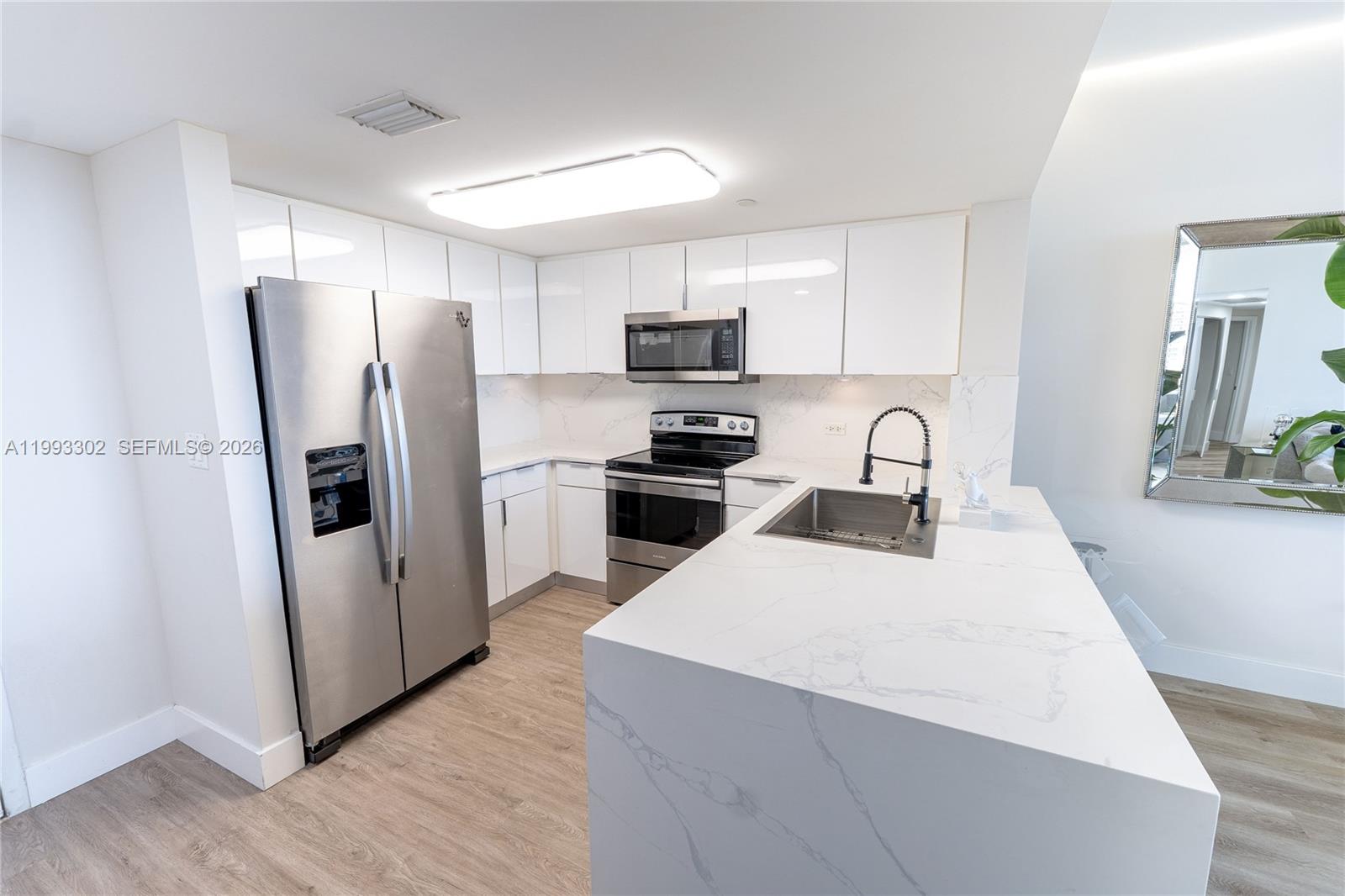 19501 W Country Club Dr #1011, Aventura FL 33180